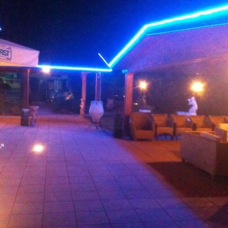Hotel Quo Vadis None Exterior foto